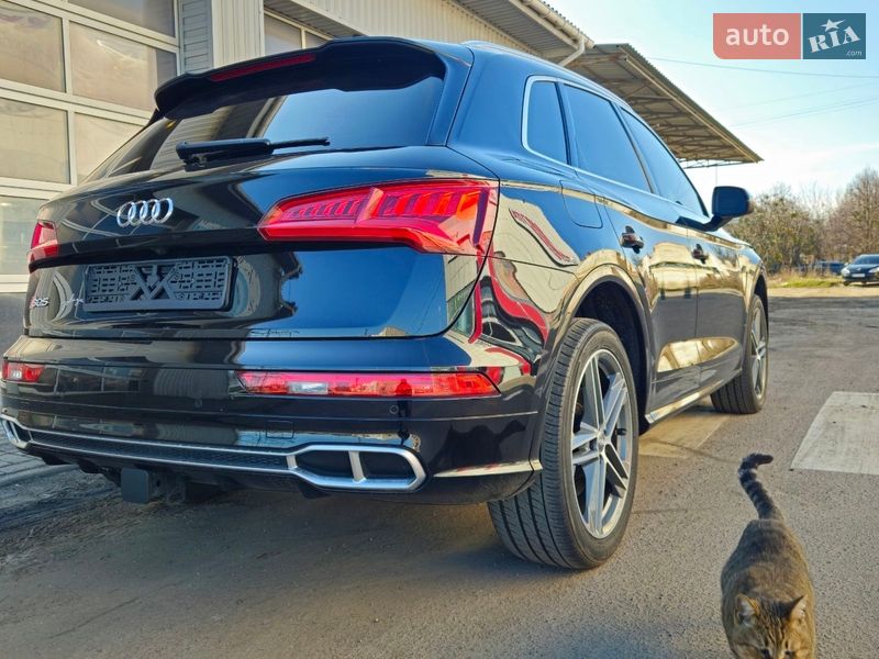 Внедорожник / Кроссовер Audi SQ5 2018 в Сумах