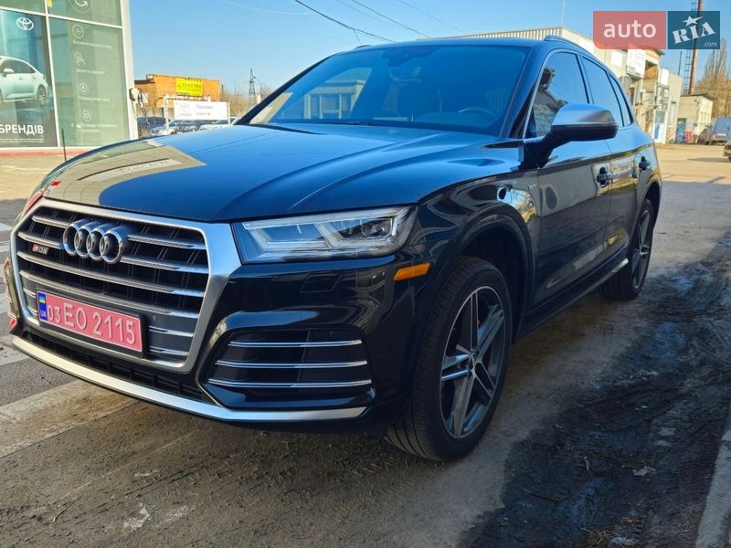 Внедорожник / Кроссовер Audi SQ5 2018 в Сумах