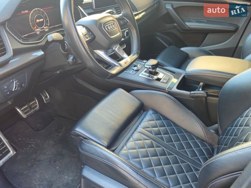Внедорожник / Кроссовер Audi SQ5 2018 в Сумах