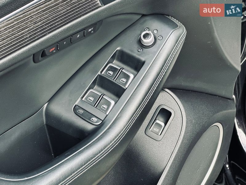 Внедорожник / Кроссовер Audi SQ5 2014 в Кременчуге