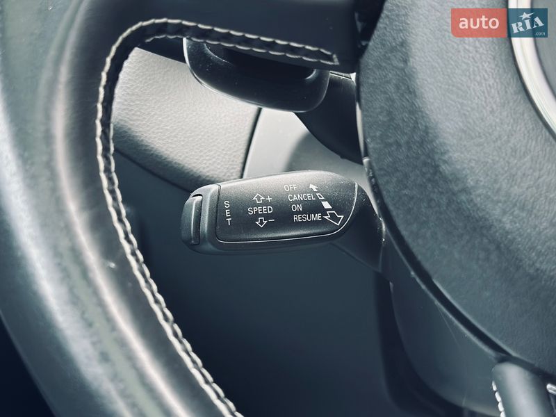 Внедорожник / Кроссовер Audi SQ5 2014 в Кременчуге