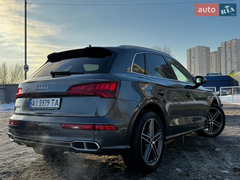 Внедорожник / Кроссовер Audi SQ5 2017 в Киеве
