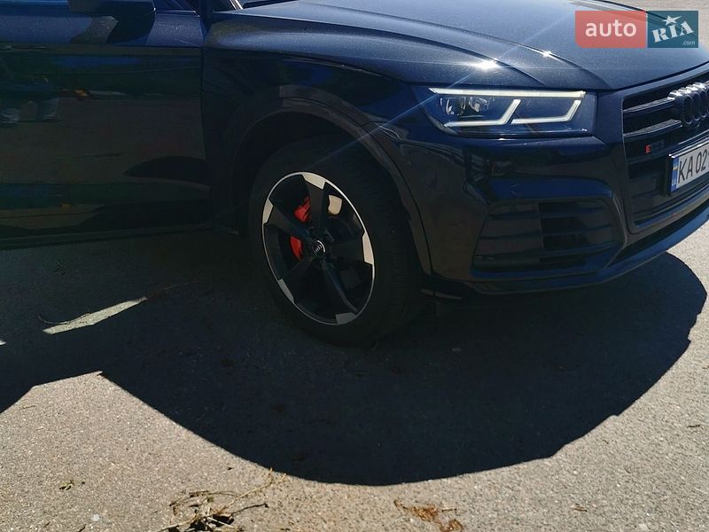 Внедорожник / Кроссовер Audi SQ5 2019 в Киеве