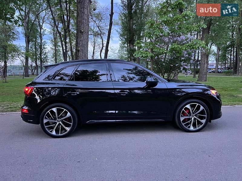 Позашляховик / Кросовер Audi SQ5 2020 в Києві