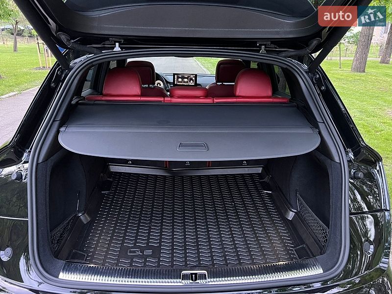 Позашляховик / Кросовер Audi SQ5 2020 в Києві
