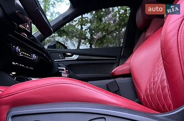 Позашляховик / Кросовер Audi SQ5 2020 в Києві