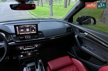 Позашляховик / Кросовер Audi SQ5 2020 в Києві