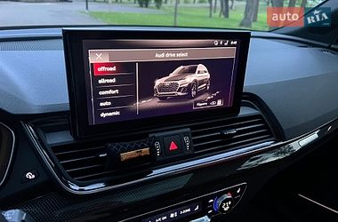 Позашляховик / Кросовер Audi SQ5 2020 в Києві
