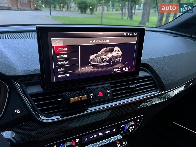 Позашляховик / Кросовер Audi SQ5 2020 в Києві