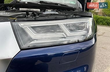 Внедорожник / Кроссовер Audi SQ5 2018 в Киеве