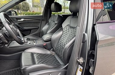 Внедорожник / Кроссовер Audi SQ5 2019 в Киеве