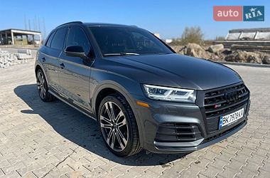 Внедорожник / Кроссовер Audi SQ5 2019 в Ровно