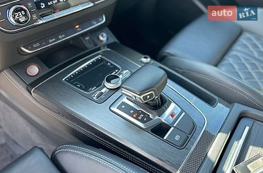 Внедорожник / Кроссовер Audi SQ5 2019 в Ровно
