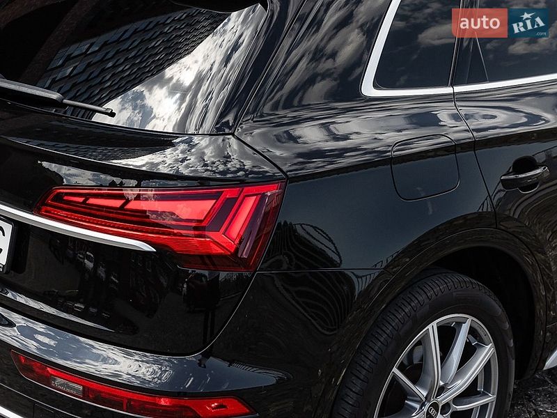 Позашляховик / Кросовер Audi SQ5 2021 в Дніпрі