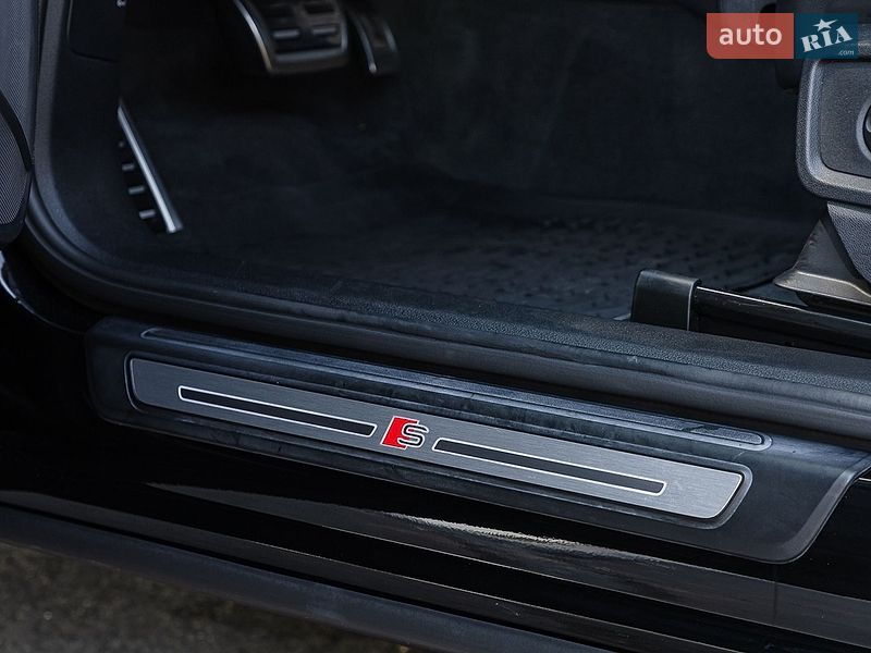 Позашляховик / Кросовер Audi SQ5 2021 в Дніпрі