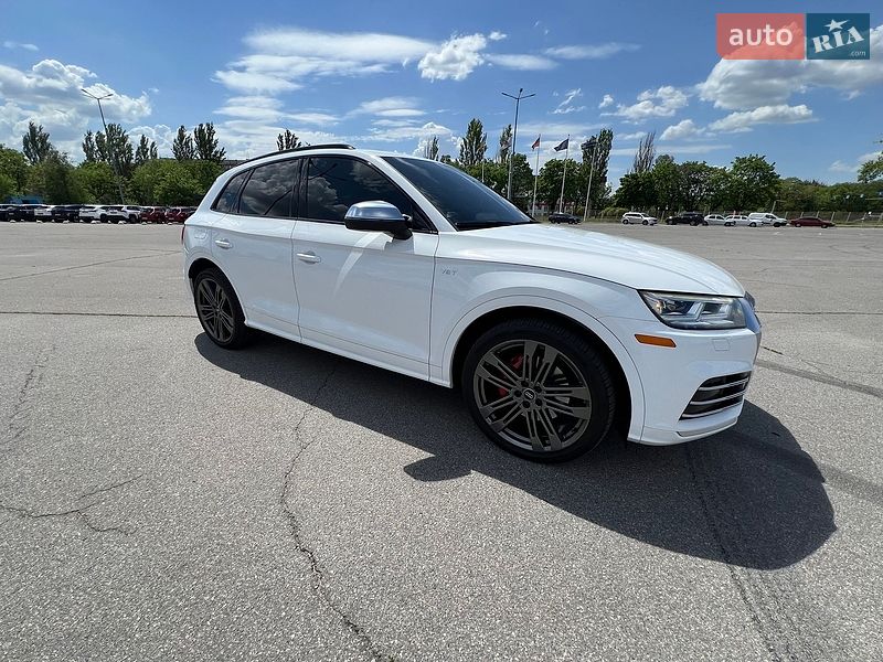 Внедорожник / Кроссовер Audi SQ5 2017 в Днепре