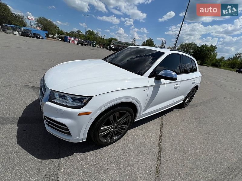 Внедорожник / Кроссовер Audi SQ5 2017 в Днепре