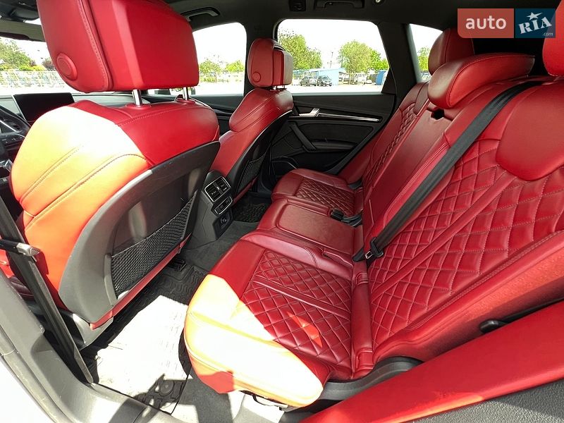 Внедорожник / Кроссовер Audi SQ5 2017 в Днепре