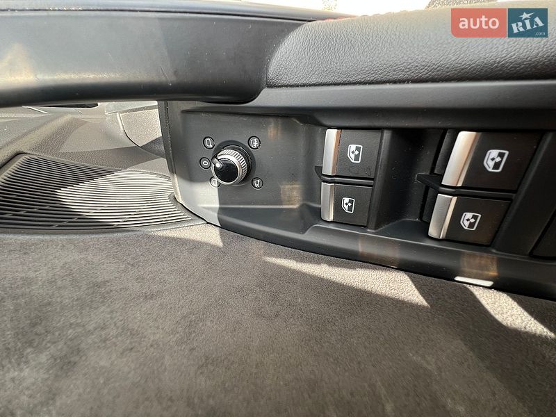 Внедорожник / Кроссовер Audi SQ5 2017 в Днепре