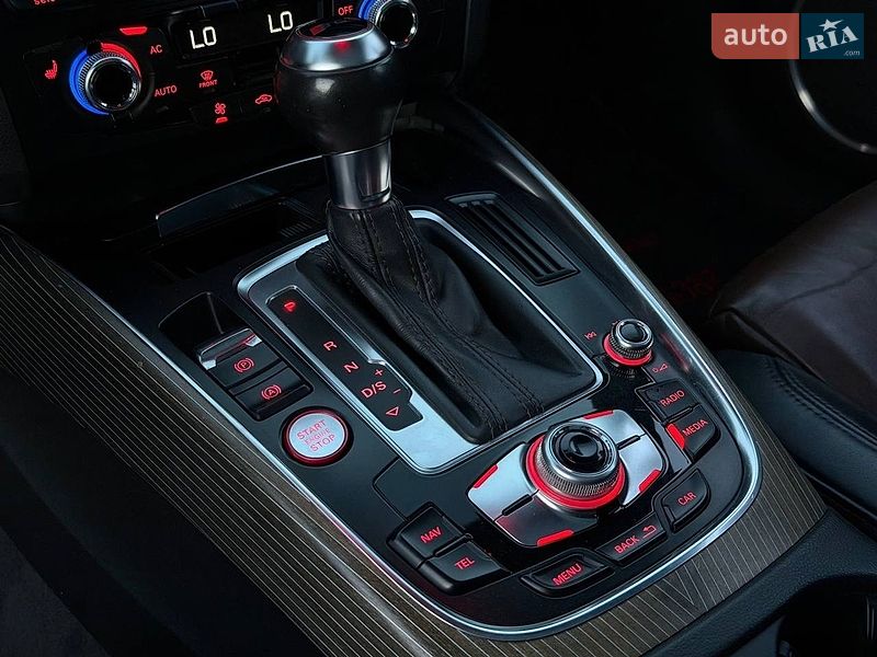 Внедорожник / Кроссовер Audi SQ5 2014 в Харькове