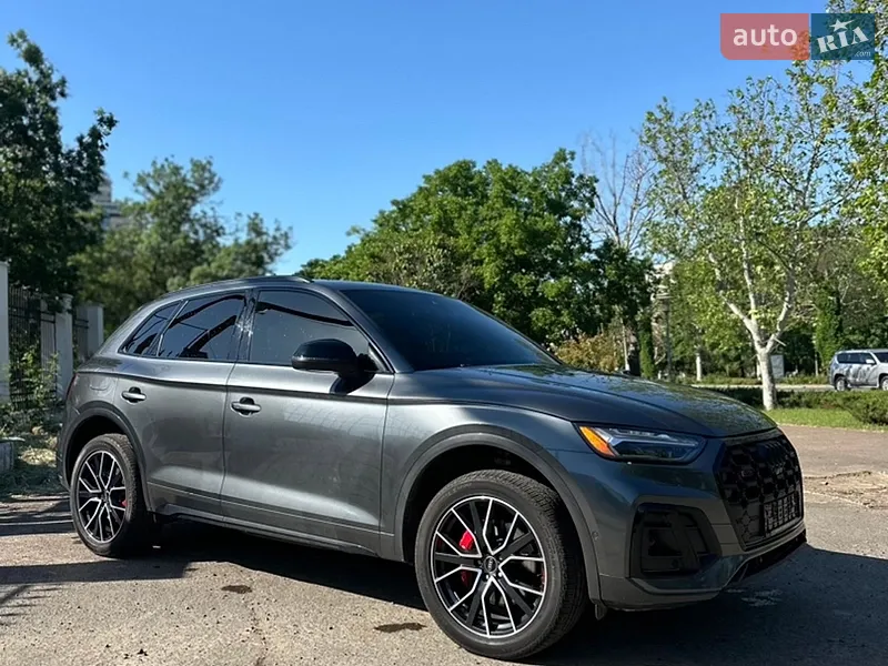 Audi SQ5 2022