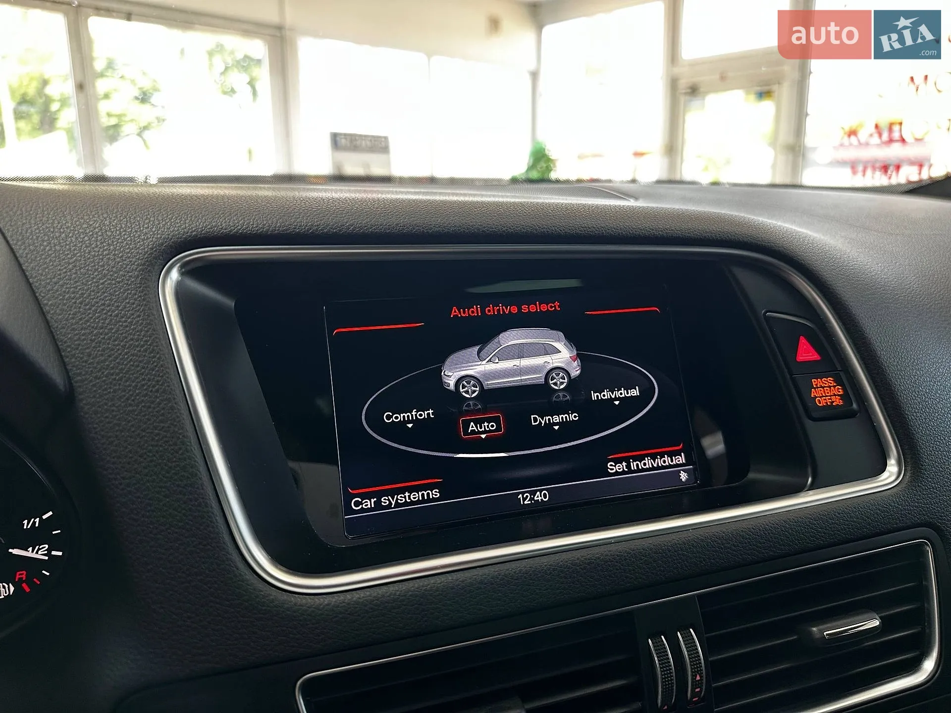 2016 Audi SQ5 - мініатюра 38