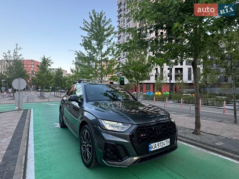 Внедорожник / Кроссовер Audi SQ5 2020 в Киеве