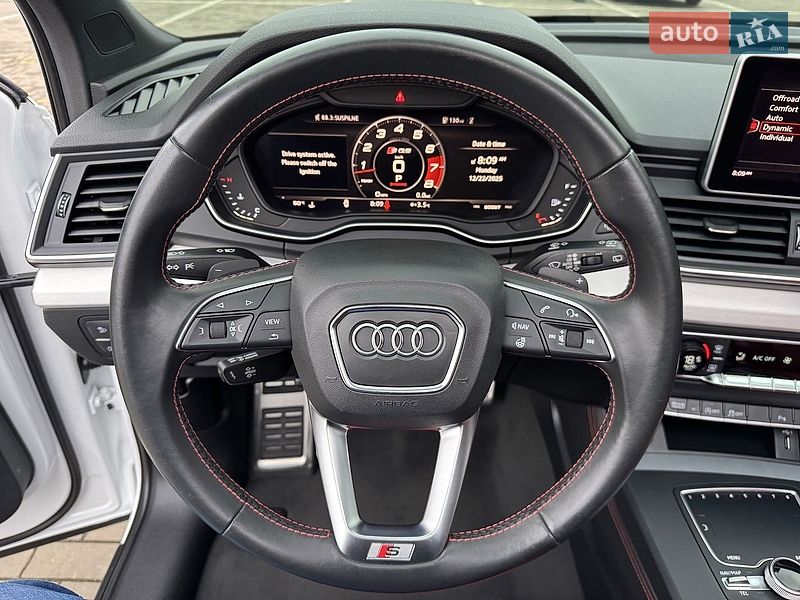 Внедорожник / Кроссовер Audi SQ5 2018 в Луцке
