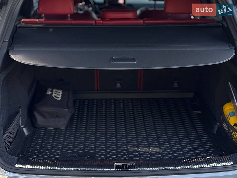 Внедорожник / Кроссовер Audi SQ5 2019 в Киеве