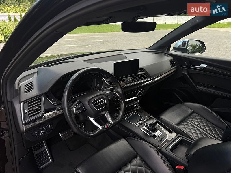 Позашляховик / Кросовер Audi SQ5 2017 в Луцьку
