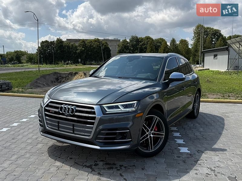 Audi SQ5, photos from the listing