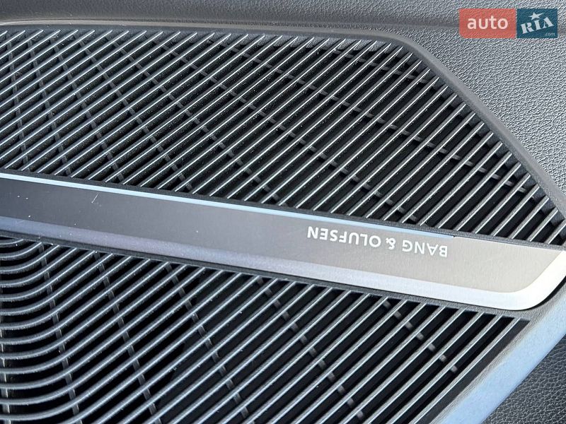 Позашляховик / Кросовер Audi SQ5 2018 в Києві фото 24 Позашляховик / Кросовер Audi SQ5 2018 в Києві