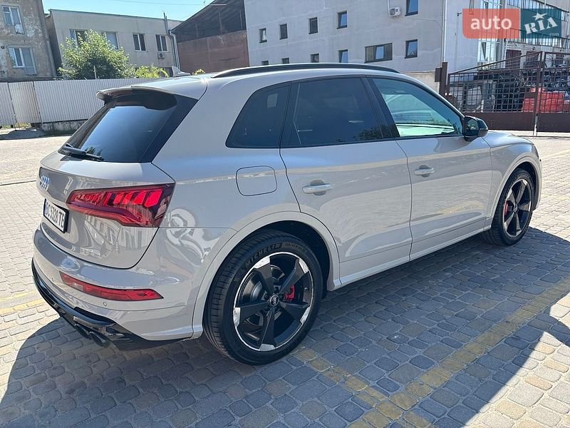 Позашляховик / Кросовер Audi SQ5 2019 в Львові