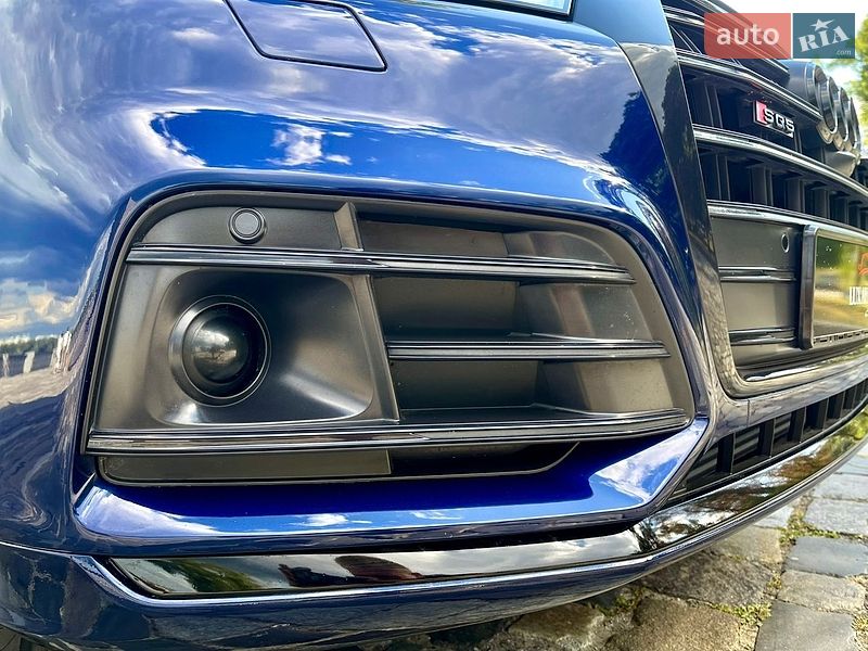 Внедорожник / Кроссовер Audi SQ5 2020 в Киеве