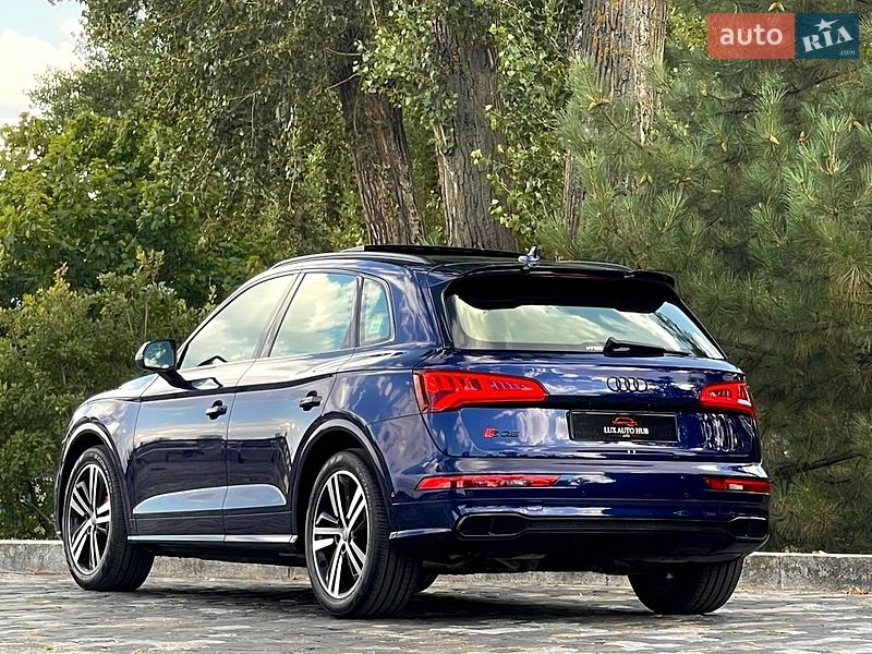 Внедорожник / Кроссовер Audi SQ5 2020 в Киеве