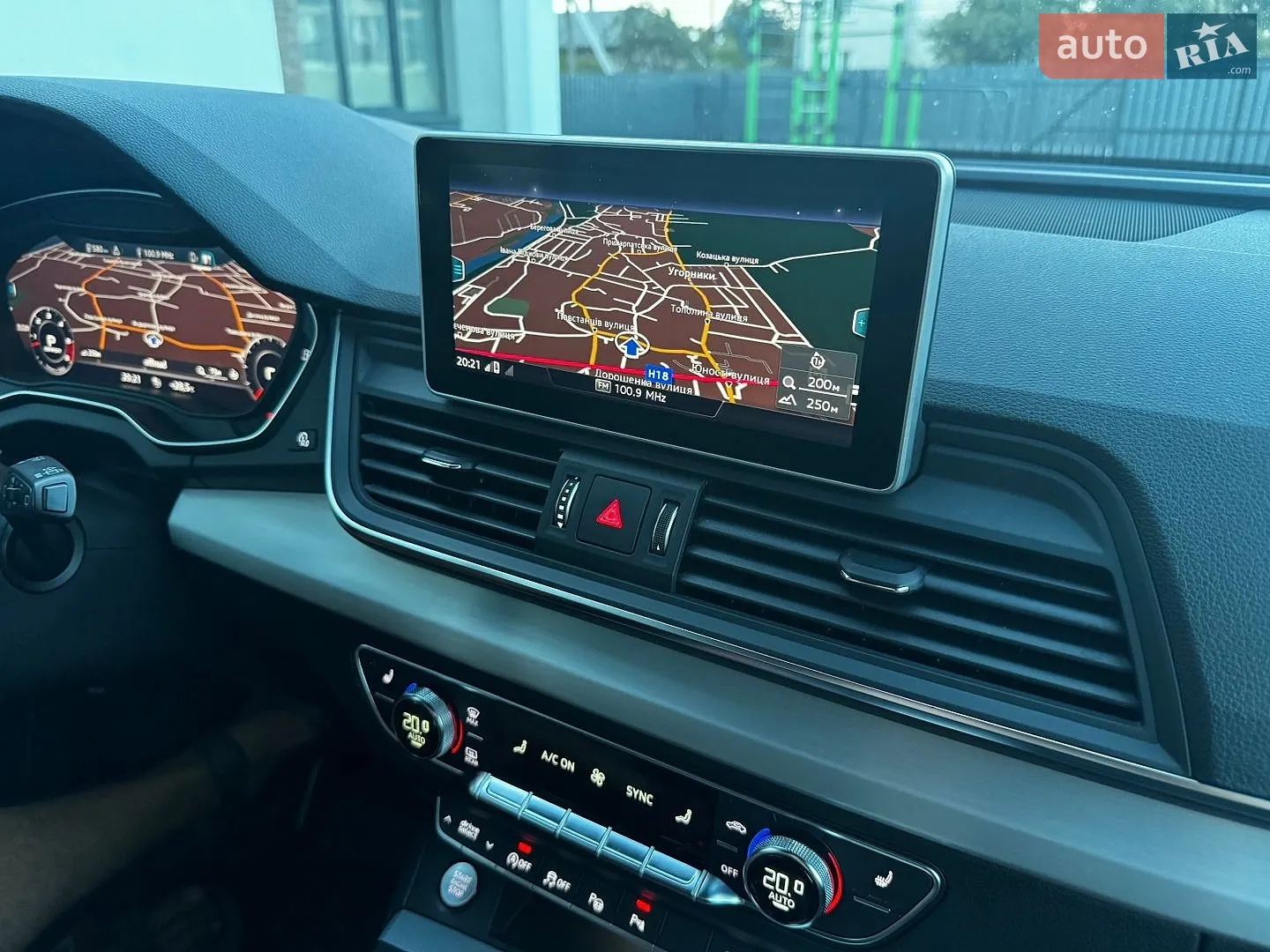 2019 Audi SQ5 - мініатюра 71