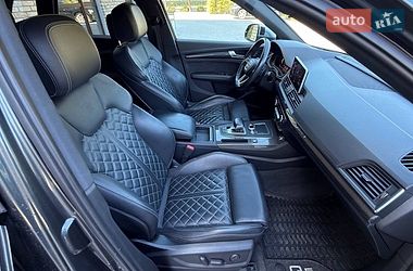 Позашляховик / Кросовер Audi SQ5 2017 в Луцьку