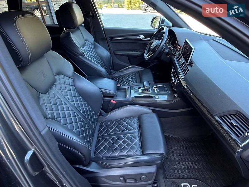 Позашляховик / Кросовер Audi SQ5 2017 в Луцьку
