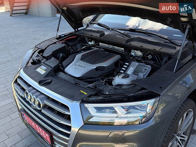 Позашляховик / Кросовер Audi SQ5 2017 в Луцьку
