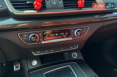 Внедорожник / Кроссовер Audi SQ5 2018 в Луцке