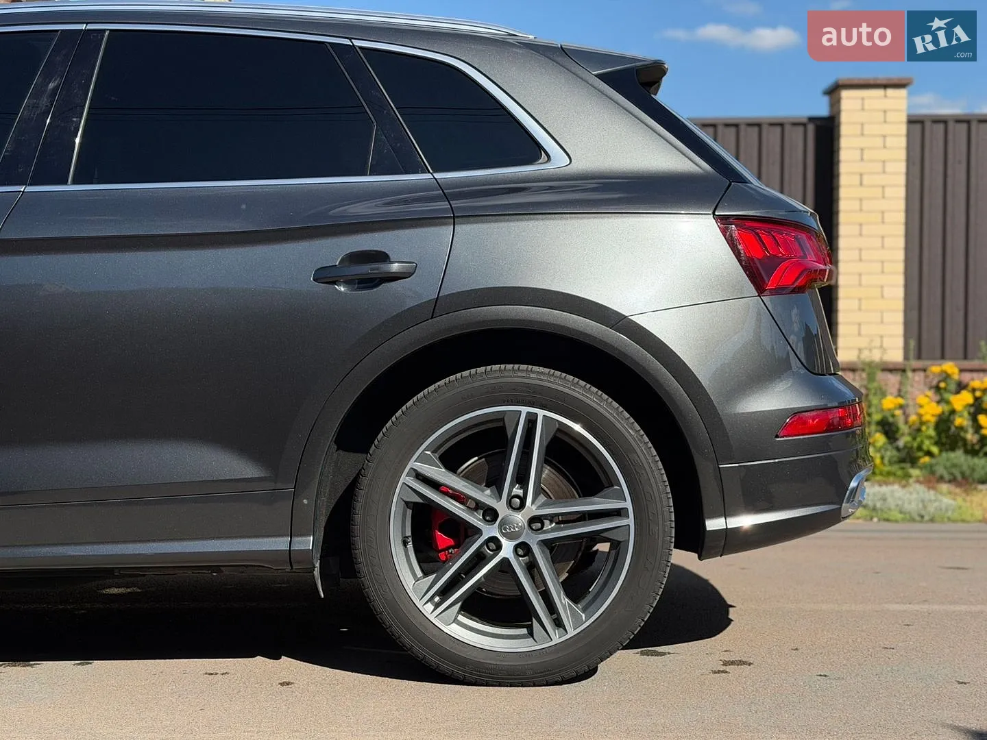 2019 Audi SQ5 - мініатюра 9