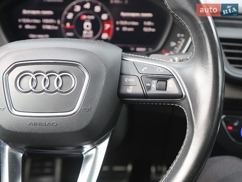 Позашляховик / Кросовер Audi SQ5 2019 в Києві