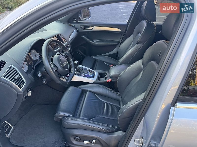 Audi SQ5 2015