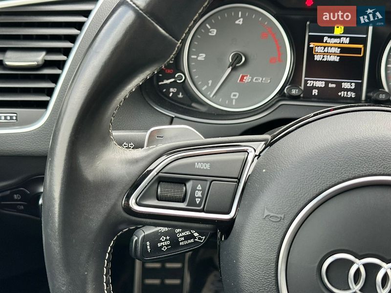 Позашляховик / Кросовер Audi SQ5 2015 в Луцьку