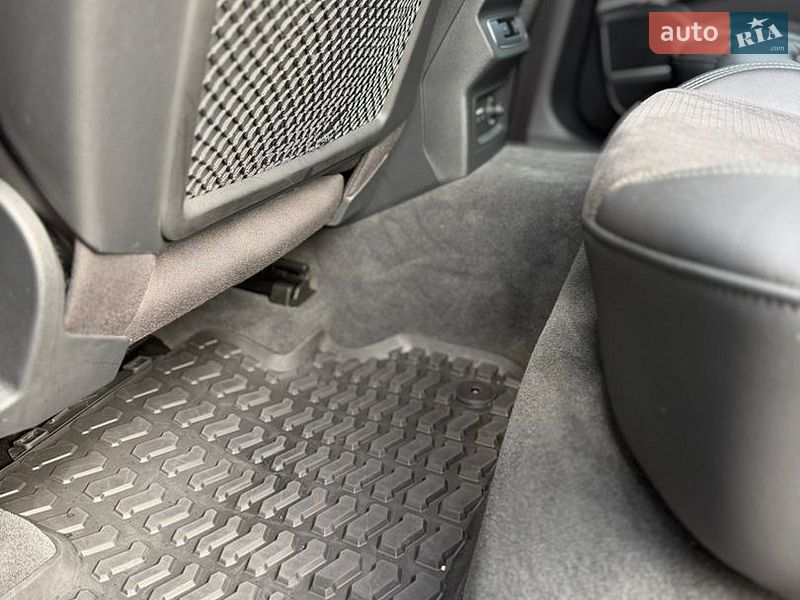 Внедорожник / Кроссовер Audi SQ5 2019 в Коломые фото 29 Внедорожник / Кроссовер Audi SQ5 2019 в Коломые