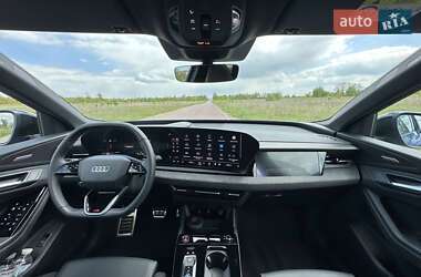 Внедорожник / Кроссовер Audi SQ6 e-tron 2024 в 