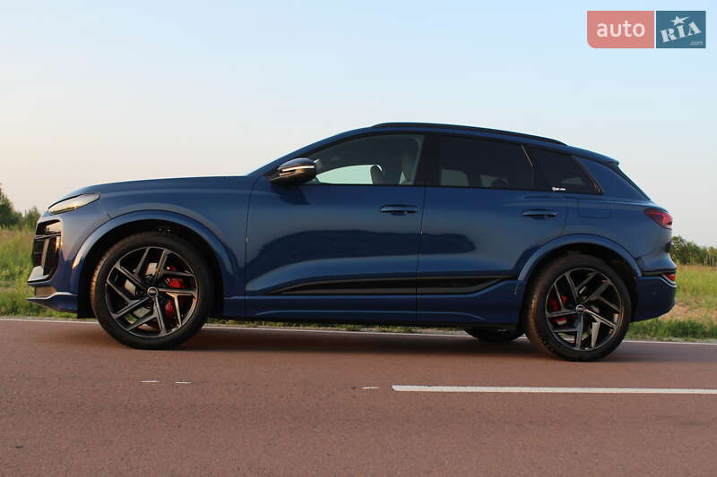 Внедорожник / Кроссовер Audi SQ6 e-tron 2024 в Киеве