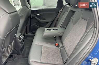 Внедорожник / Кроссовер Audi SQ6 Sportback e-tron 2024 в 