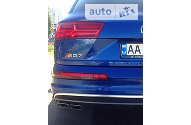 Внедорожник / Кроссовер Audi SQ7 2016 в 
