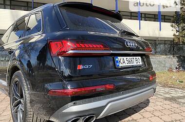 Позашляховик / Кросовер Audi SQ7 2020 в Києві